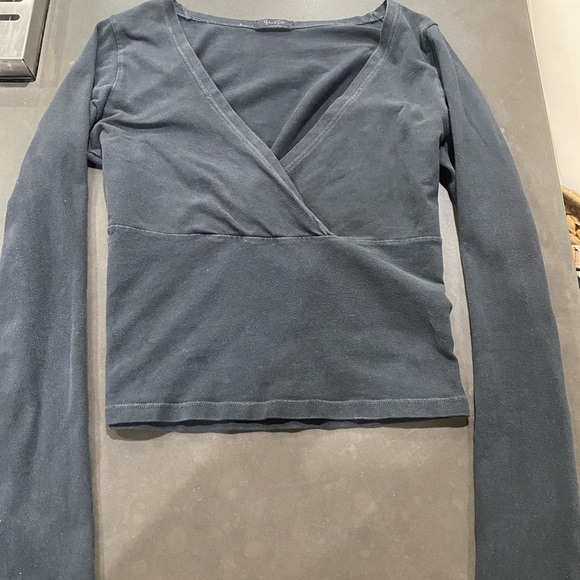 Faded black long sleeve from brandy Melville - Picture 1 of 1